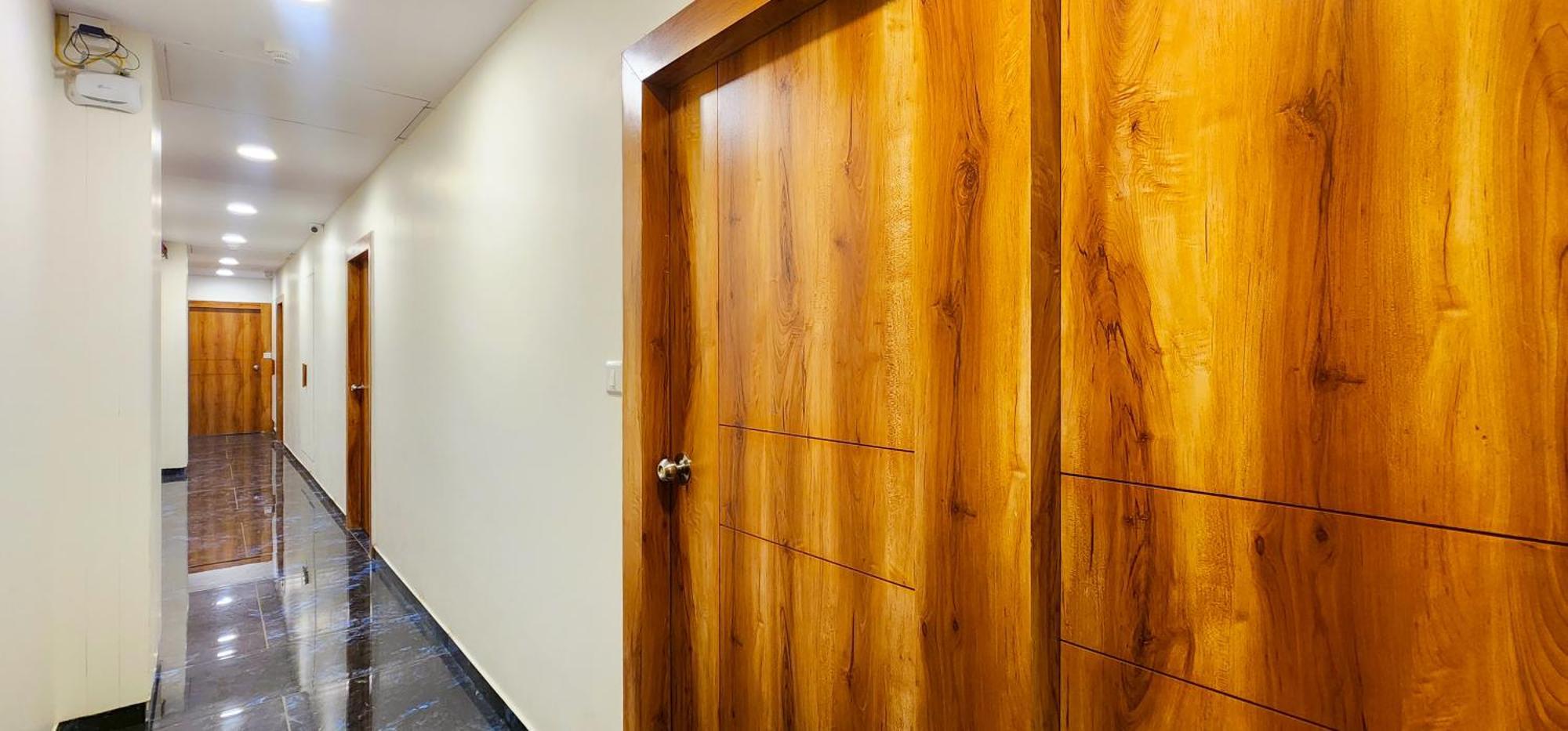 Hotel Nova Blue Ahmedabad Ngoại thất bức ảnh