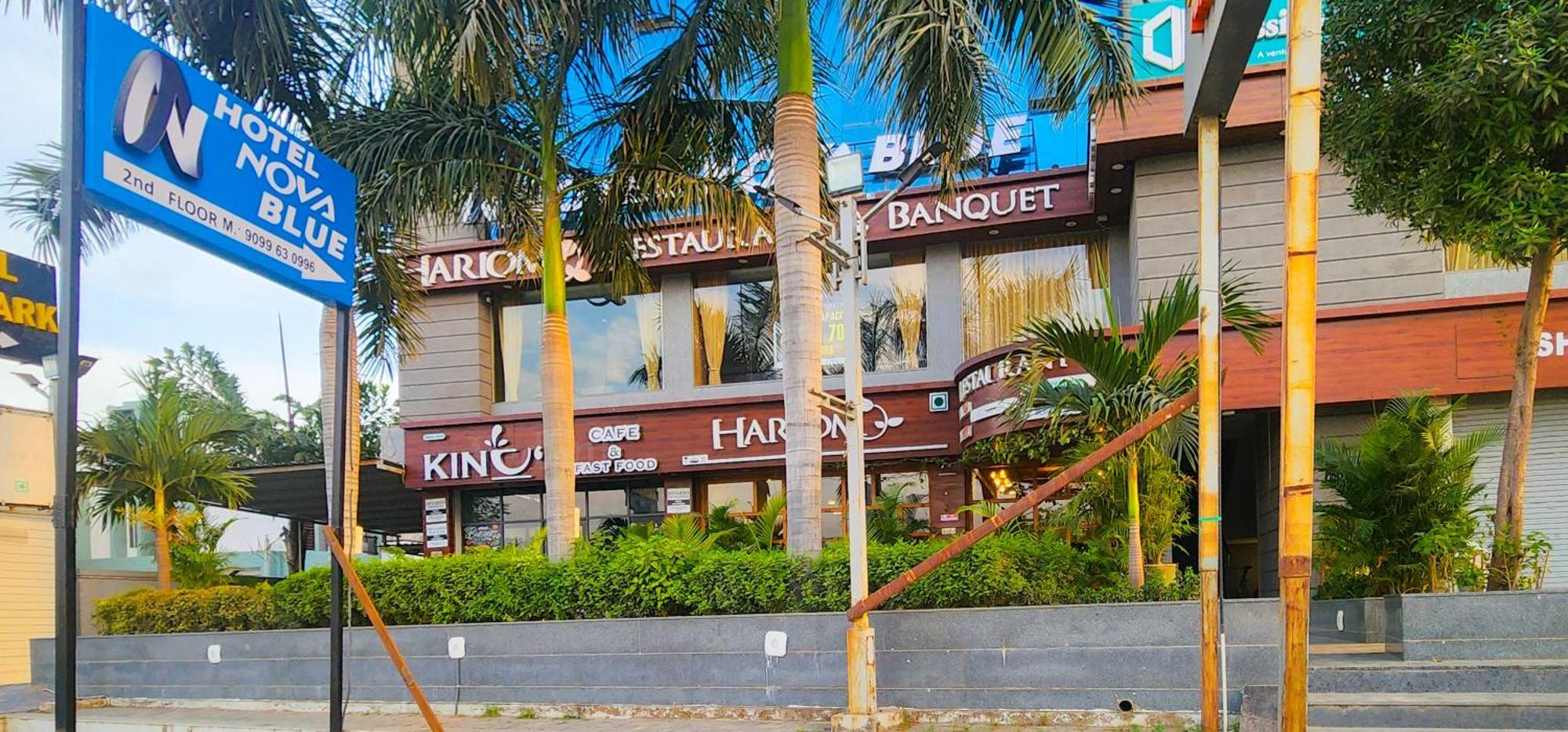 Hotel Nova Blue Ahmedabad Ngoại thất bức ảnh
