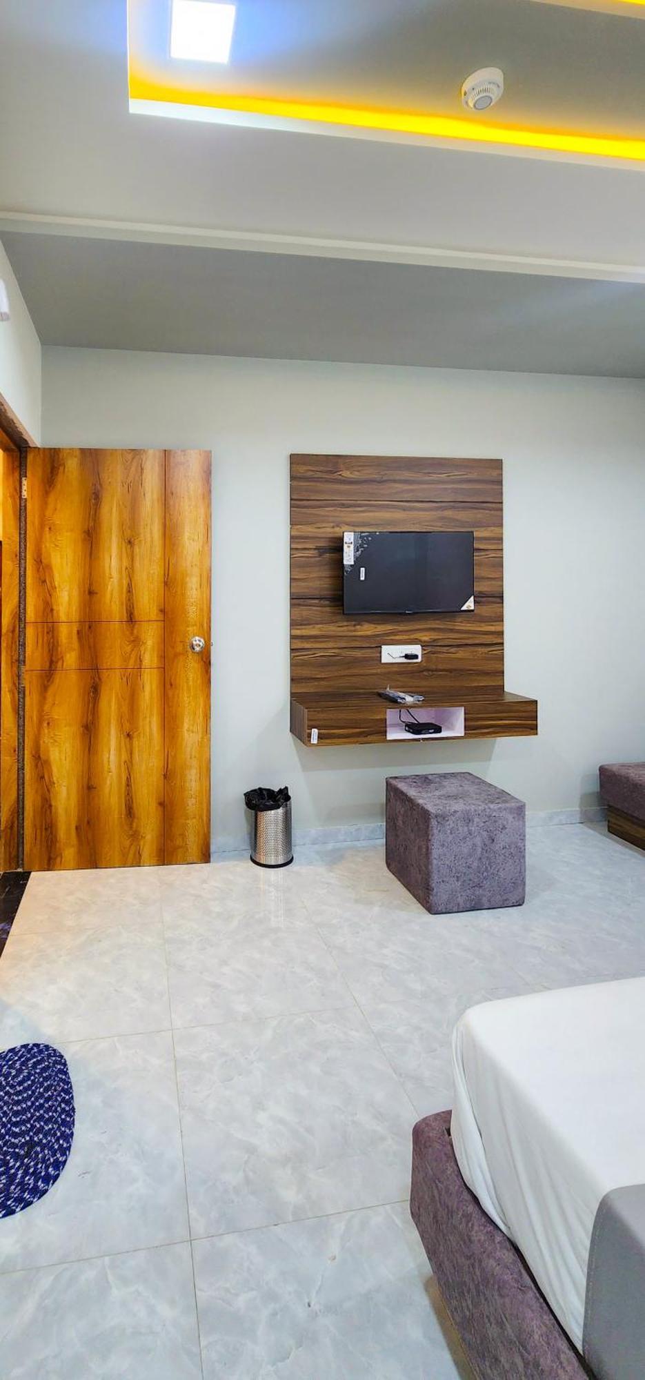 Hotel Nova Blue Ahmedabad Ngoại thất bức ảnh