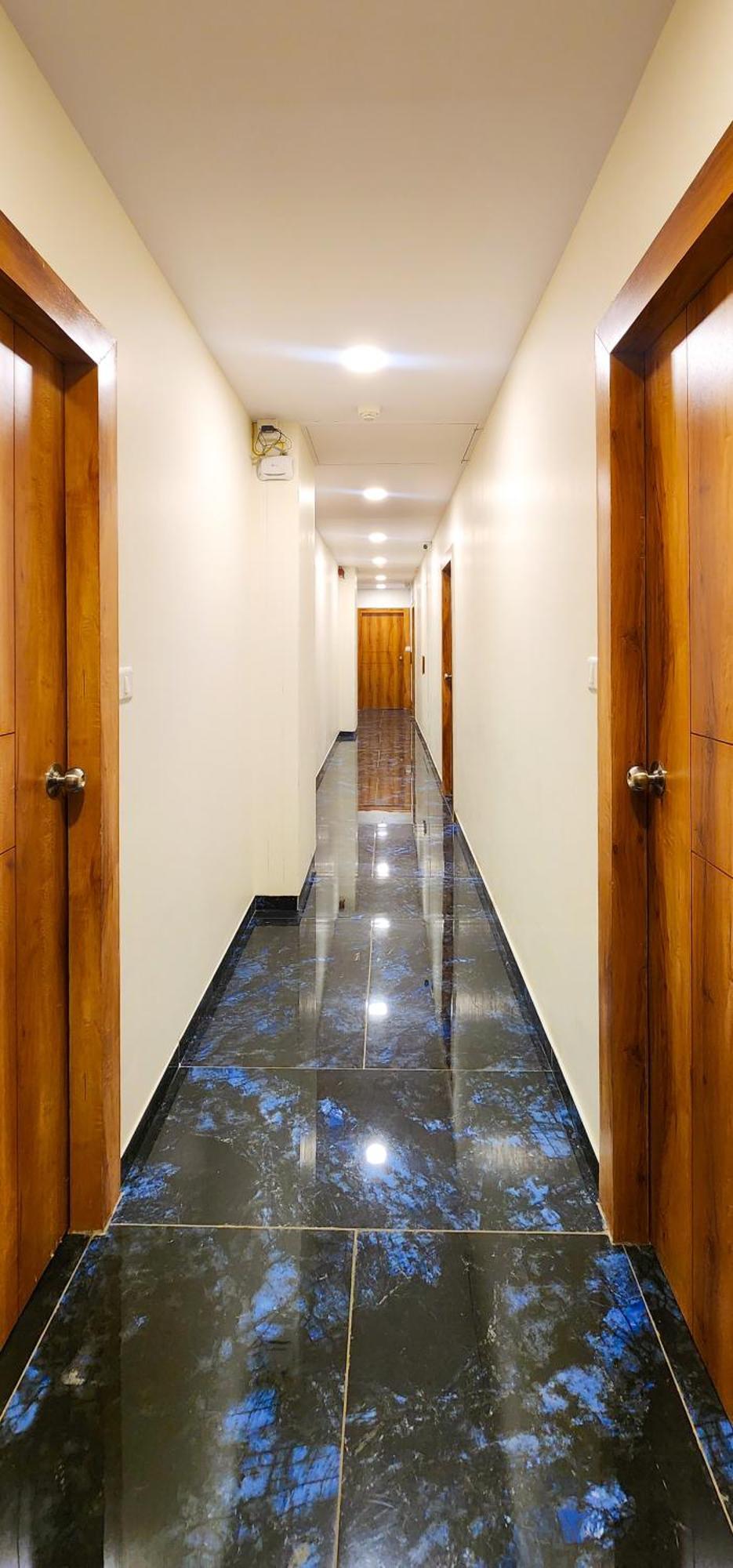 Hotel Nova Blue Ahmedabad Ngoại thất bức ảnh