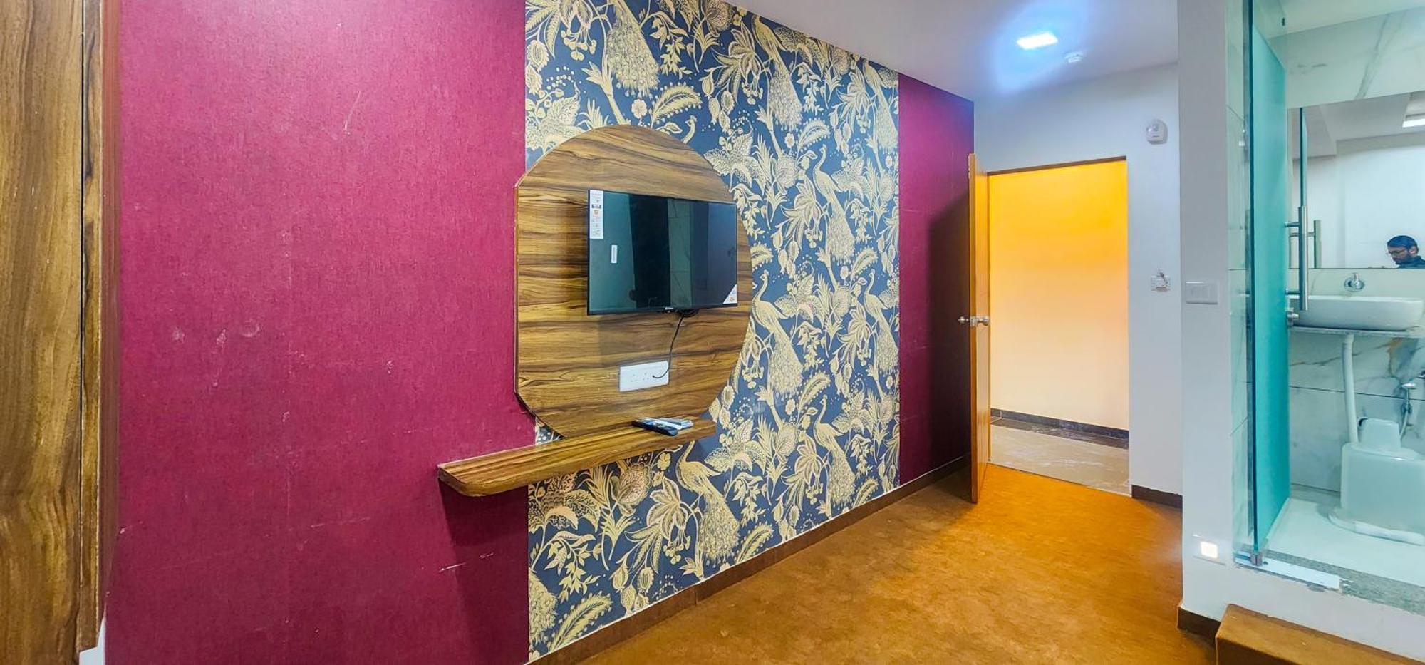 Hotel Nova Blue Ahmedabad Ngoại thất bức ảnh