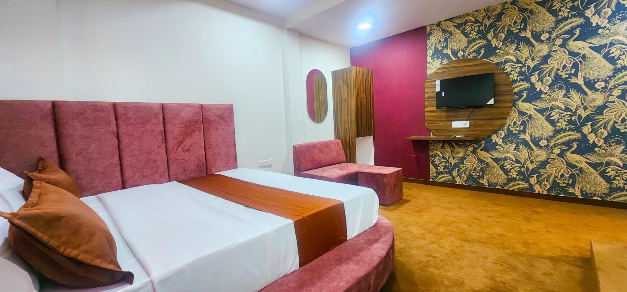 Hotel Nova Blue Ahmedabad Ngoại thất bức ảnh
